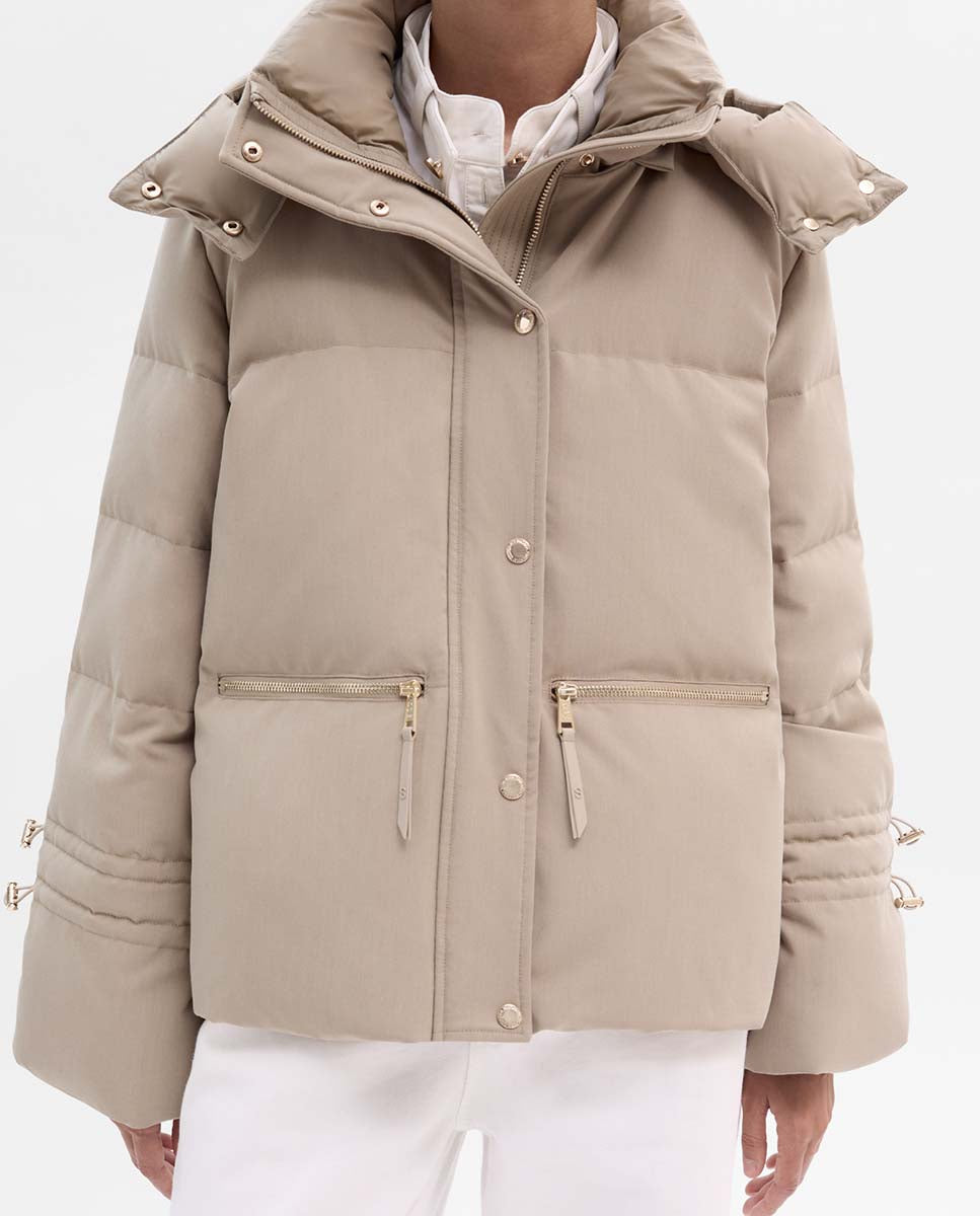 Short padded down jacket